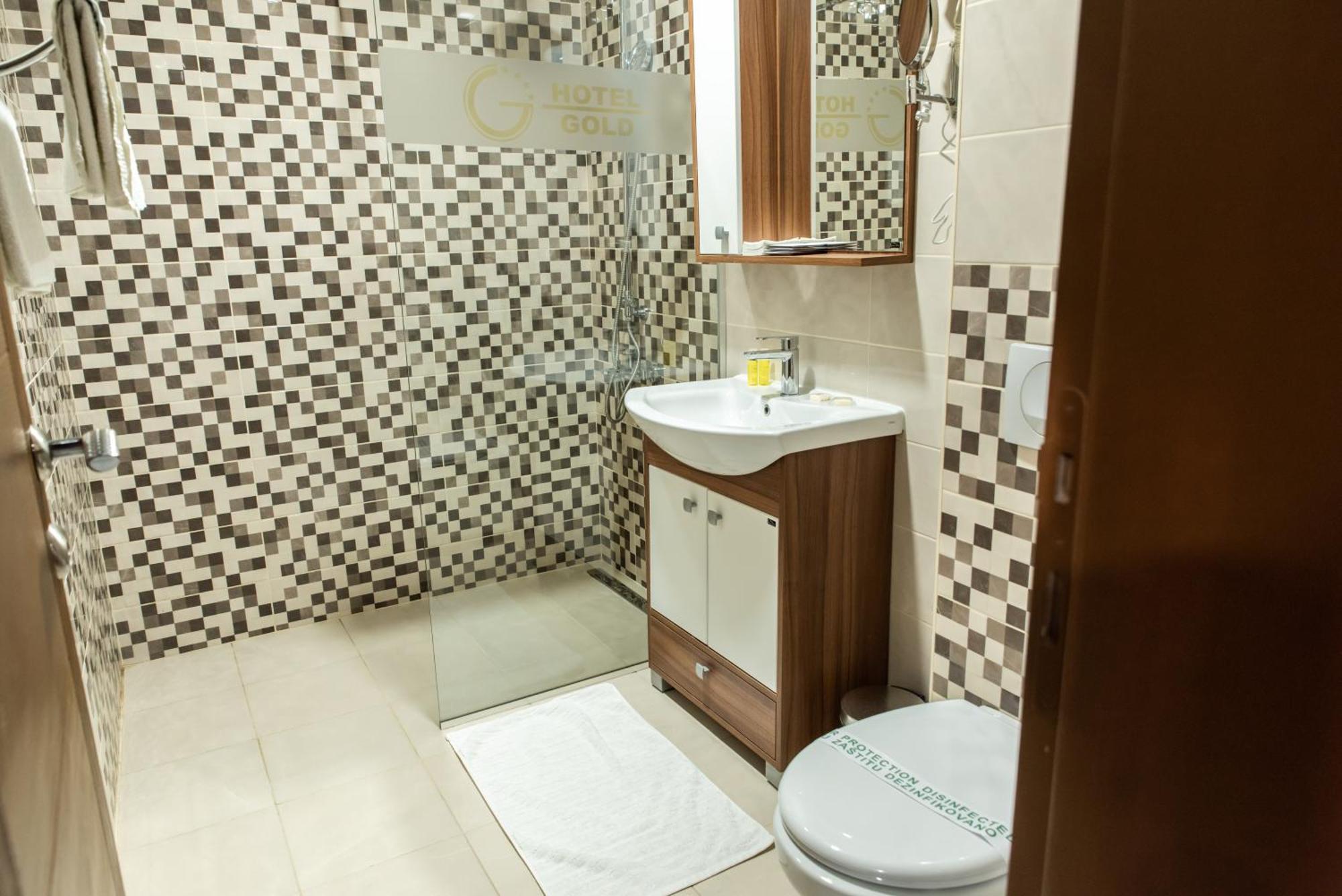 Hotel Gold بلييفليا المظهر الخارجي الصورة